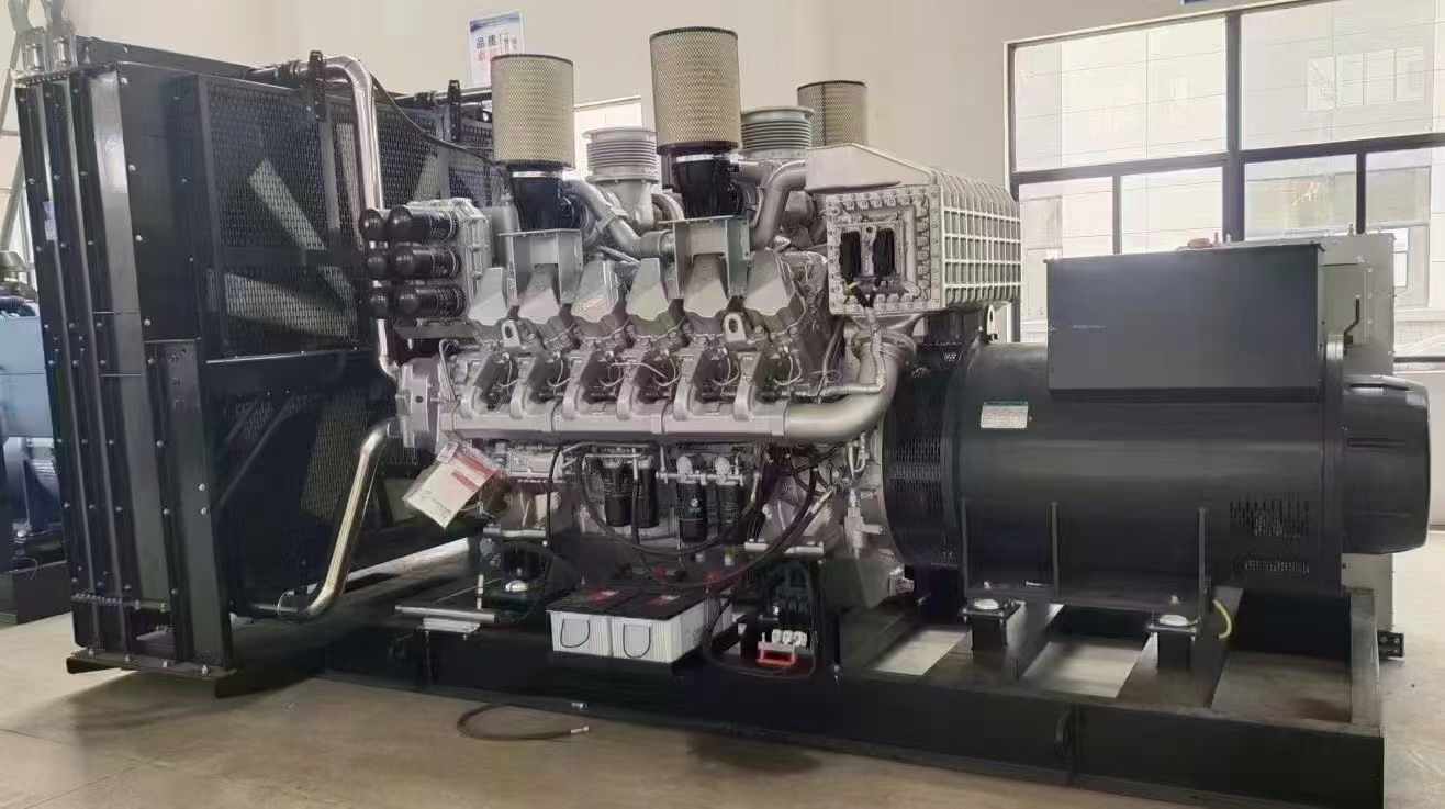 西区800KW柴油发电机组可以带动多少kw的设备？